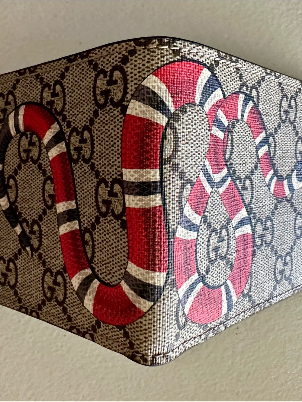 Gucci GG Supreme Snake Bi-fold Wallet